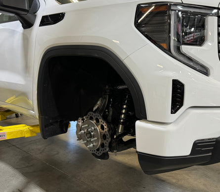 22-24 Silverado 2WD/4WD Medium Duty 4 Piston Front Drag Racing Brake Kit 6x5.5 lug Front Brake Kit 003-0335-1 - Motion Raceworks